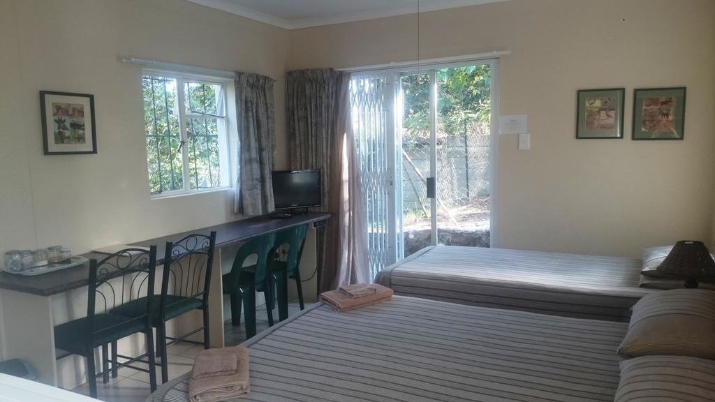 Sunset View Guest House Piggs Peak Exterior photo